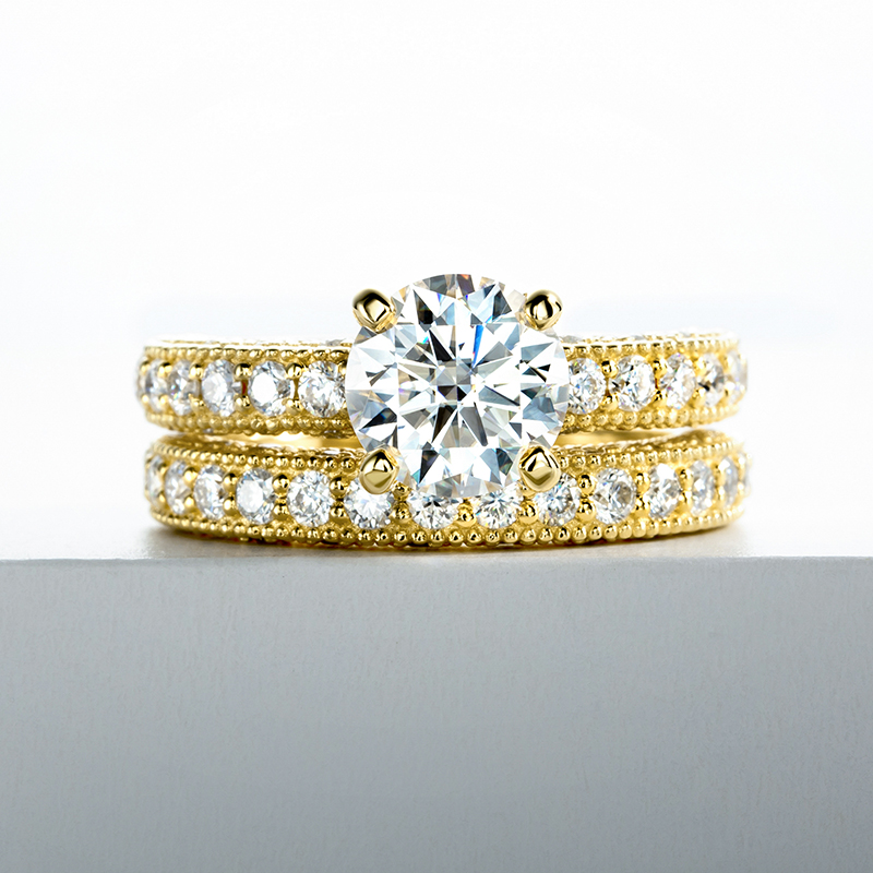女性用リングセット 925スターリングシルバー 1カラット  - Moissanite Engagement Ring 1 Carat のレビューと価格